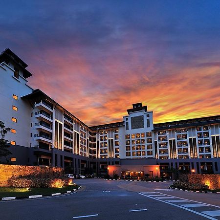 Pulai Springs Resort Official Skudai Esterno foto