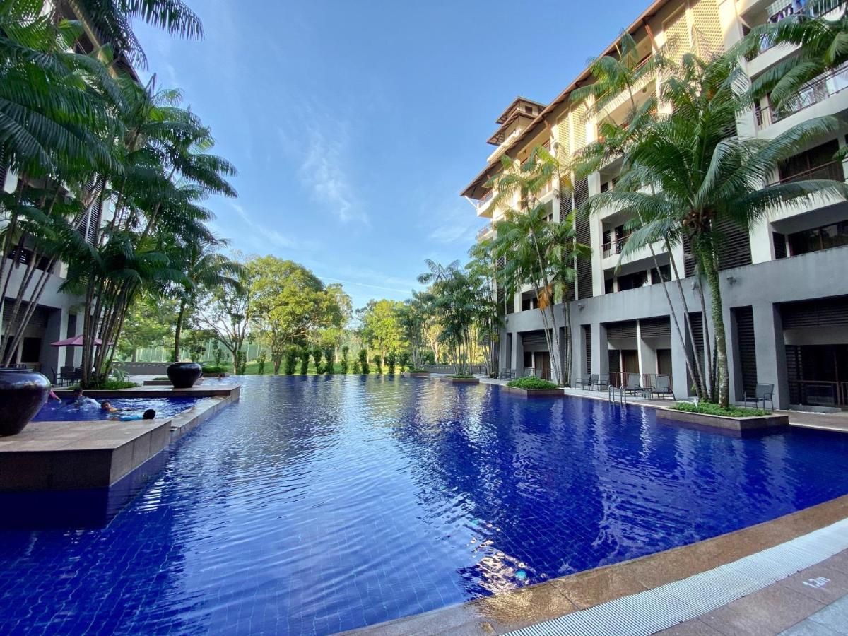 Pulai Springs Resort Official Skudai Esterno foto