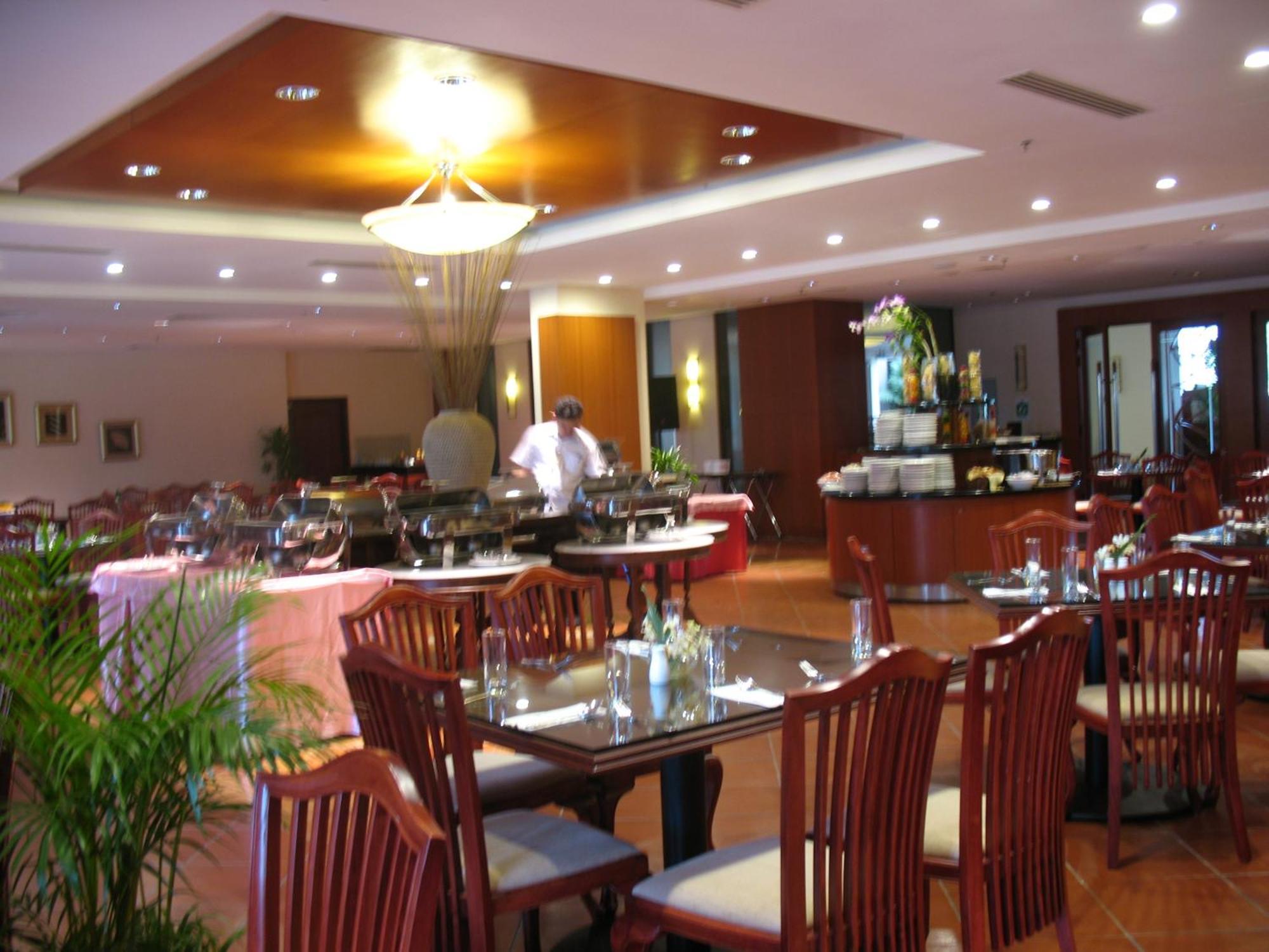 Pulai Springs Resort Official Skudai Esterno foto